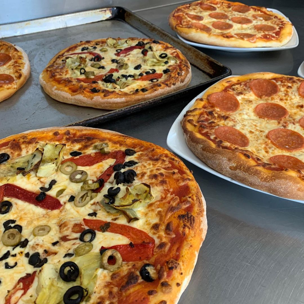 Personal pizzas at Pasta Gourmet