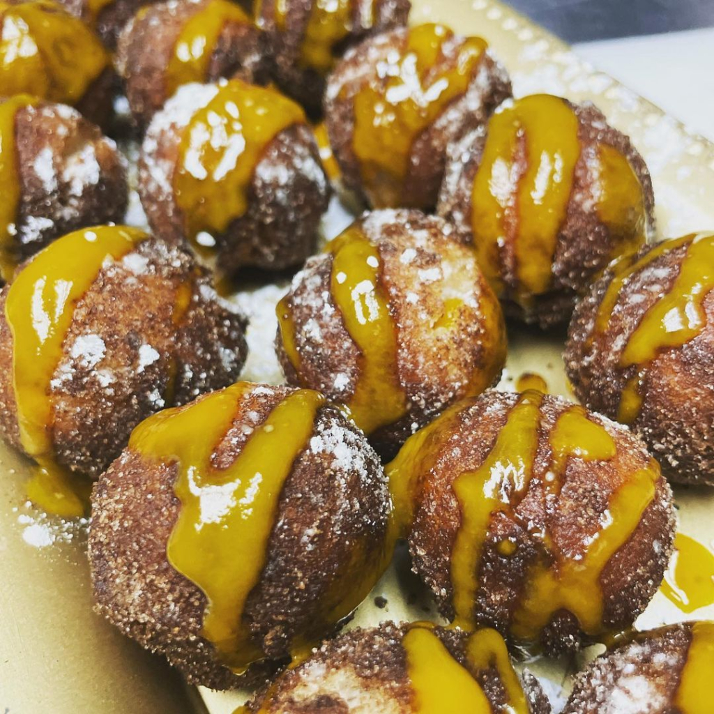 Banana beignets with mango from Boukan