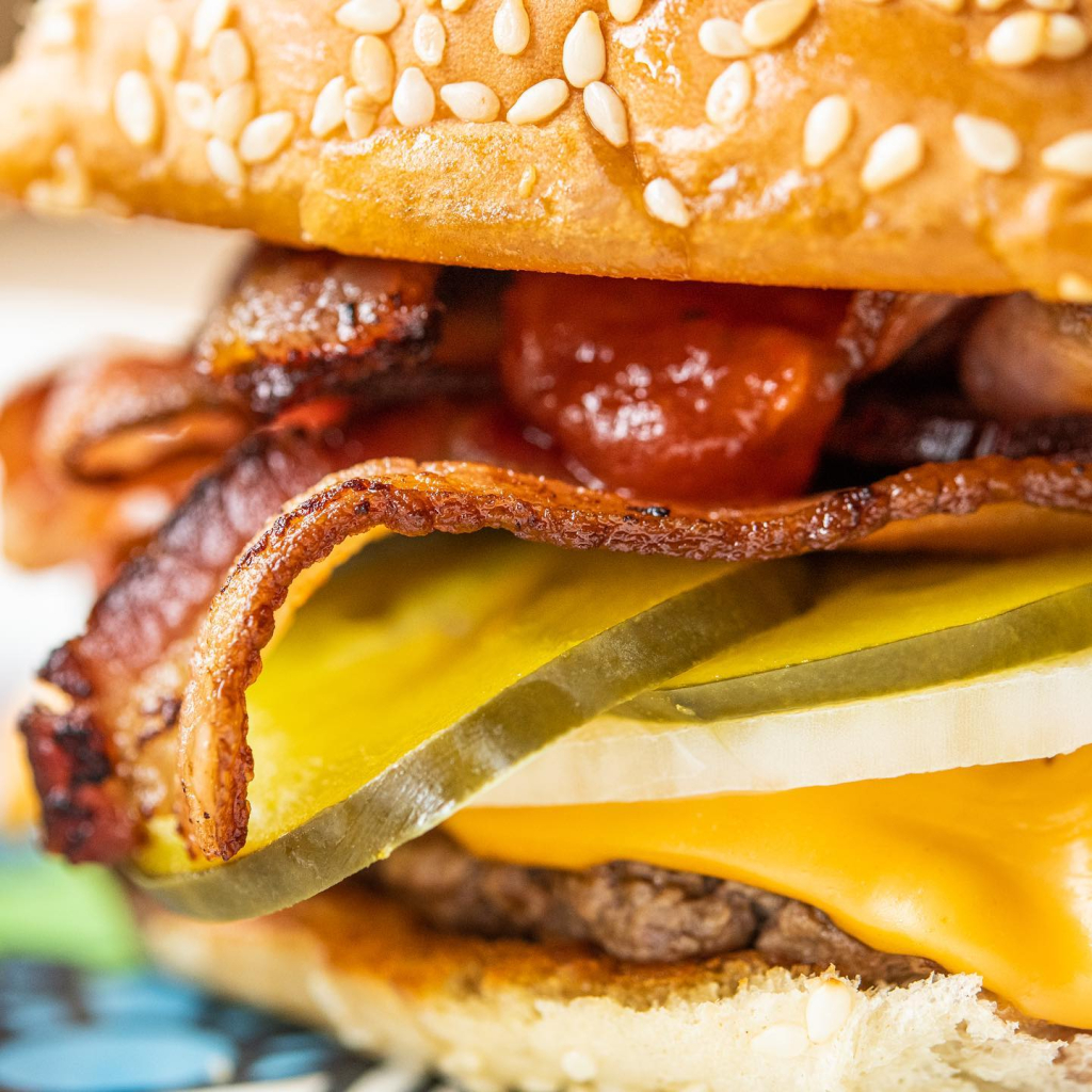 Hamburger with bacon and pickles