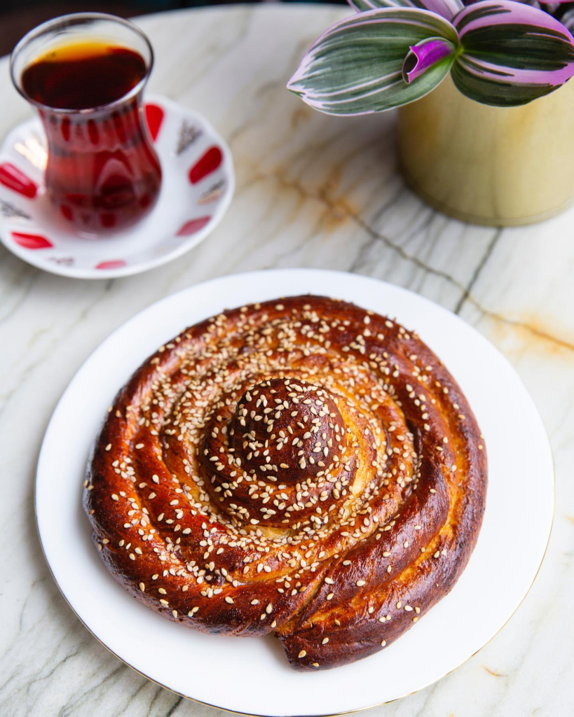 Tahini roll and tea